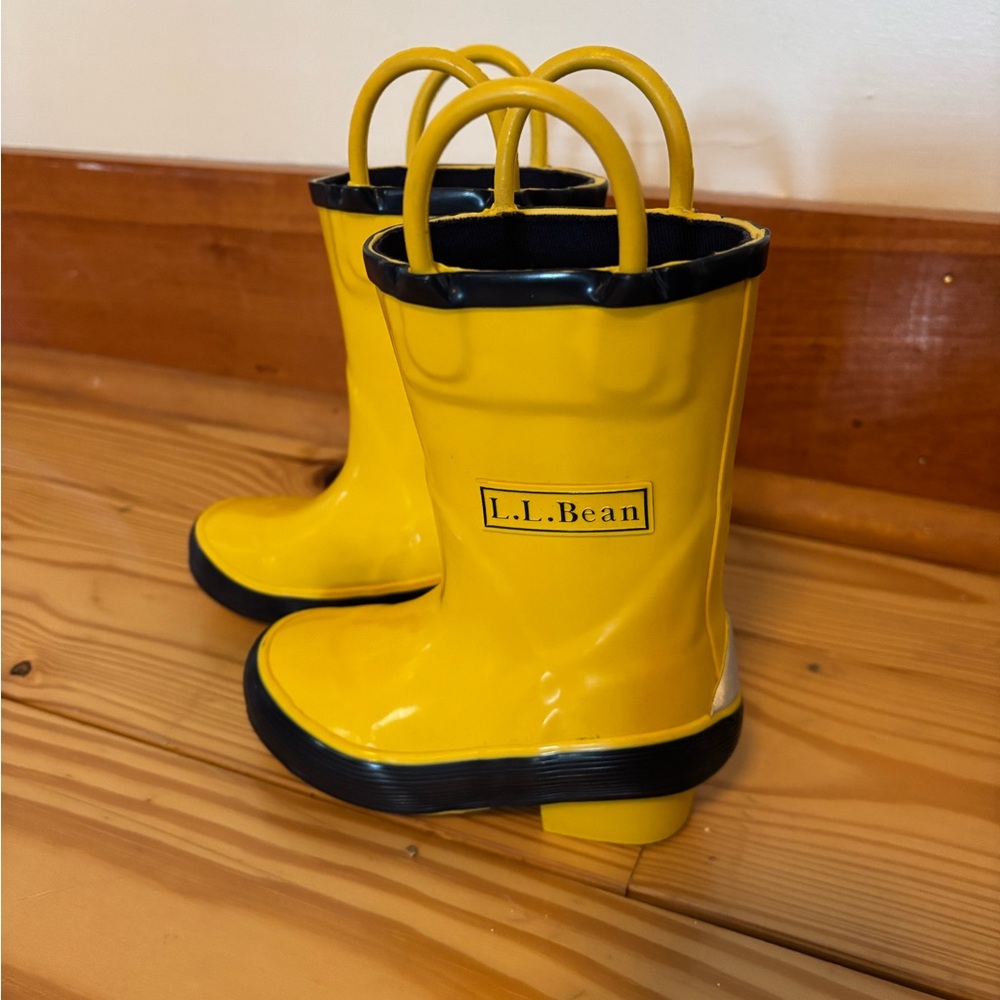 L.L. Bean Yellow and Black Rain Boots